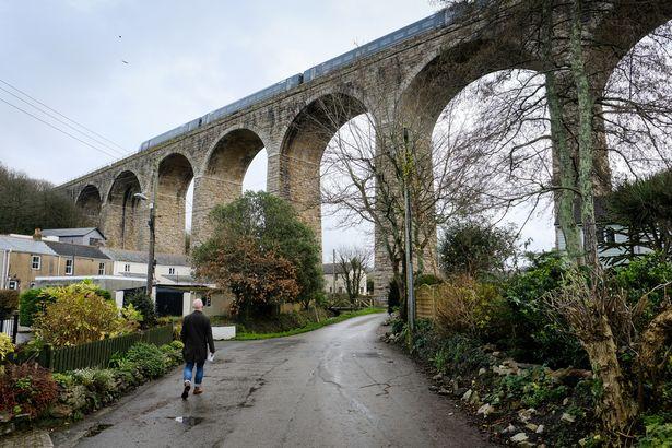 The viaduct bisects the village of Angarrack